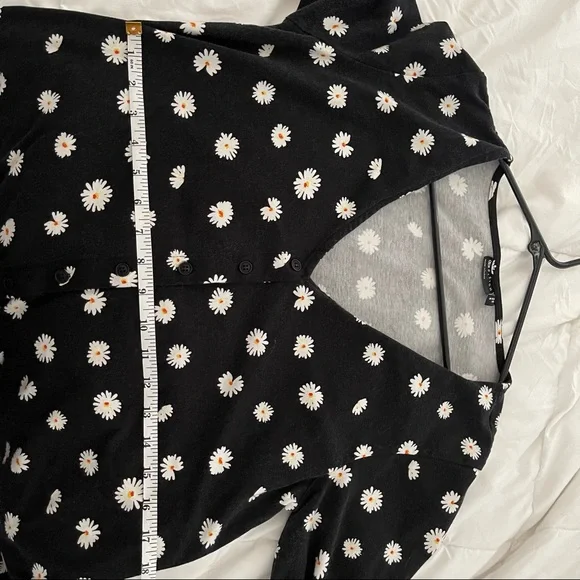 Asos Daisy print maternity top - Picture 3 of 4